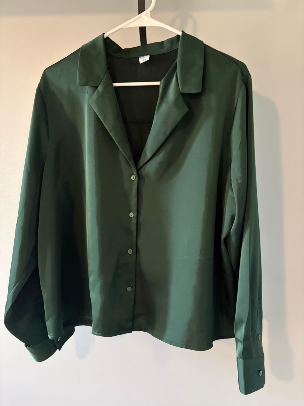 Old Navy Dark Green Satin Button-Up Blouse